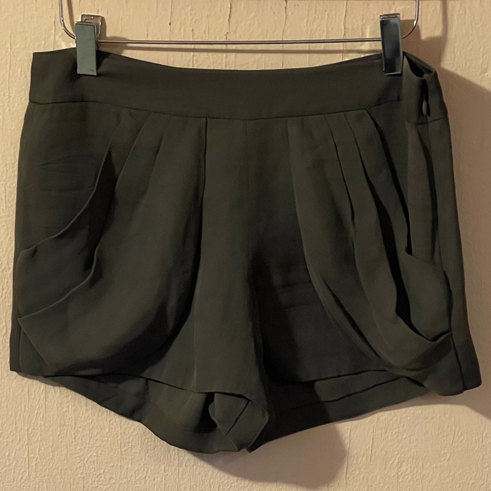 Women’s J.Crew Collection Military Green Silk Pleated Shorts